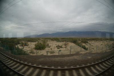 新疆ウイグル自治区観光旅行記＠伊寧から蘭州へ列車の旅、乗り鉄。第一日目の車窓風景