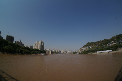 中国旅行記＠蘭州観光、中山橋（黄河第一橋・鉄橋）から黄河を眺める