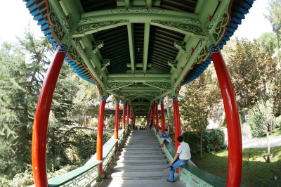 中国旅行記＠蘭州観光、白塔山公園の回廊を散歩