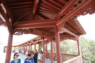 中国旅行記＠蘭州観光、白塔山公園の頂上、白塔付近の回廊