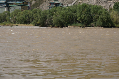 中国旅行記＠蘭州観光、黄河の河原をまったり散歩。黄河の川面をしばし眺める