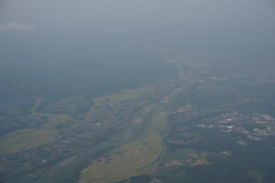 とまとじゅーす的中国旅行記＠さよなら上海＆中国！上海浦東国際空港、春秋航空の航空機内から眼下に広がる日本の大地を眺める