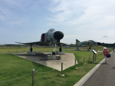 中国旅行記＠茨城空港傍に展示されているF-4EJ改戦闘機