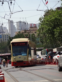 中国旅行記、大連観光＠興工街（兴工街）で201路の路面電車を撮り鉄