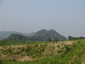 丹東観光＠丹東、鴨緑江から対岸の北朝鮮を眺める