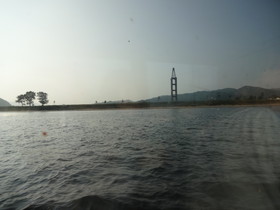 丹東観光＠丹東、鴨緑江から北朝鮮を眺める