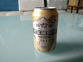 中国旅行記＠大連観光、藍海星空国際青年旅舎で朝っぱらからハルビンビールを飲むｗビール